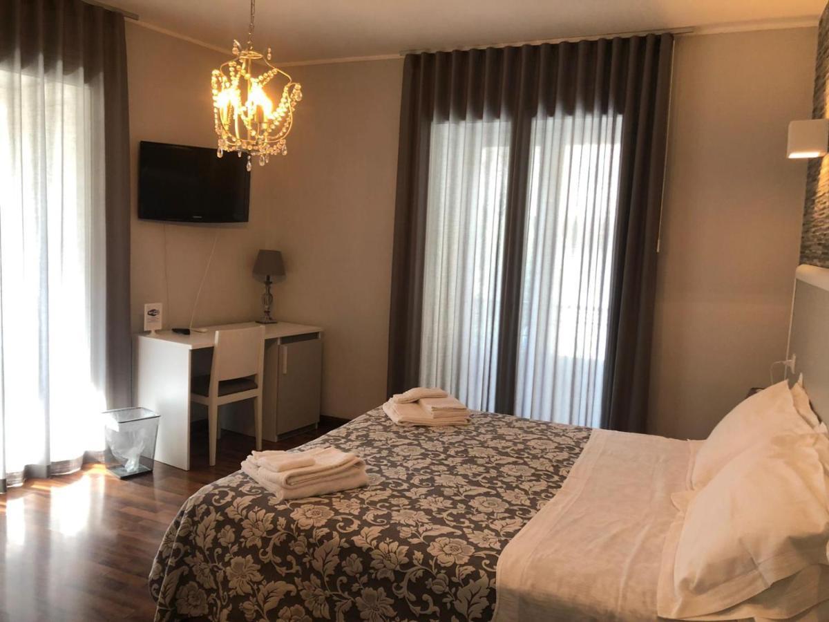 B&B Elios Rooms Catania Kültér fotó