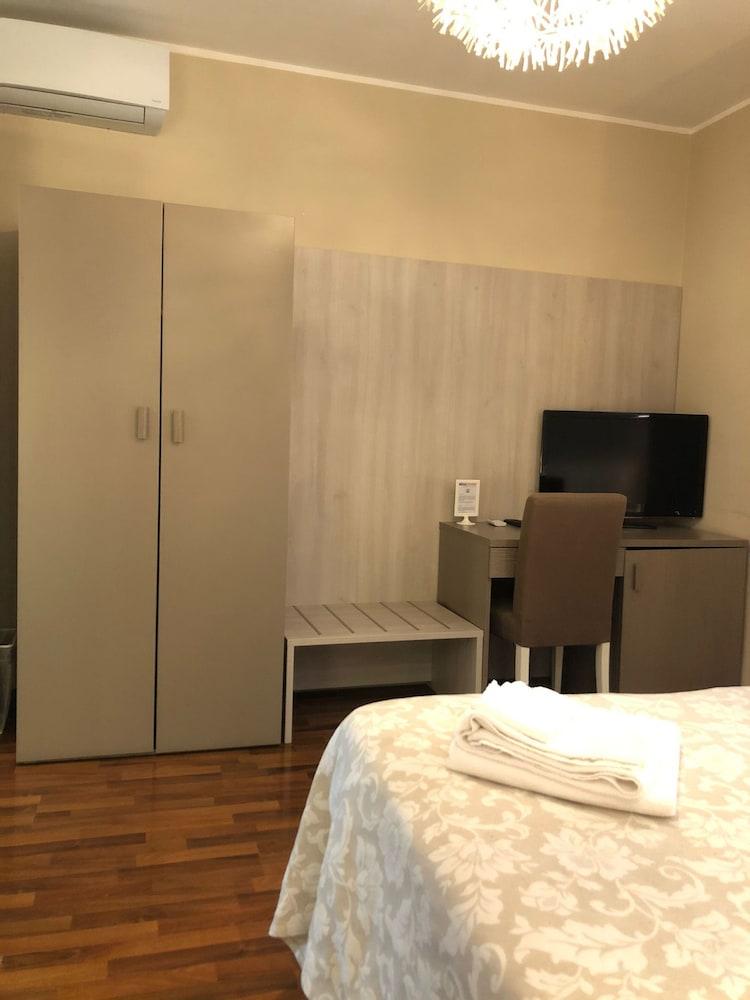 B&B Elios Rooms Catania Kültér fotó